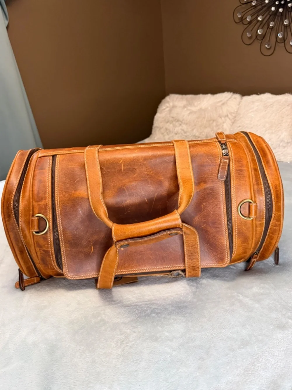 Aaron Leather Goods travel style